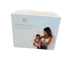 Ameda Glo Wearable Breast Pump Set Unopened box